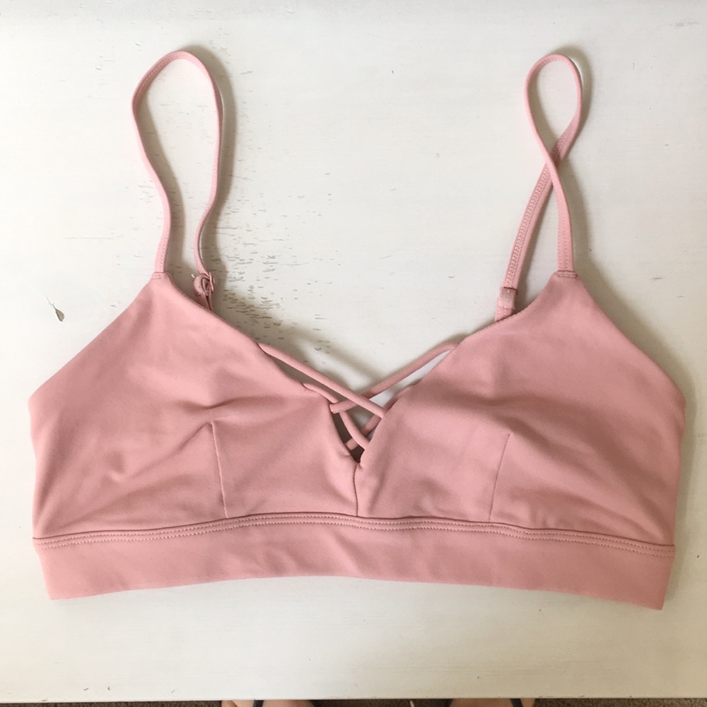 Alo Pink Sports Bra size S worn twice